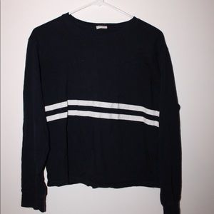 brandy melville long sleeved shirt